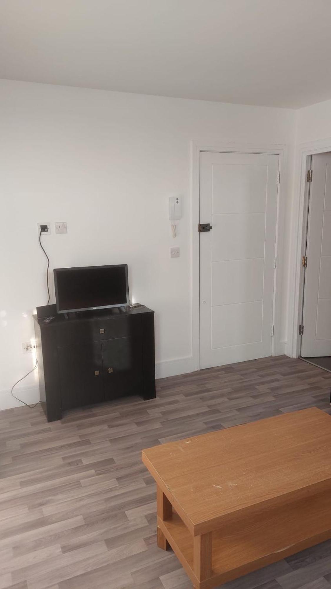 Spacious Studio Maidstone - Redecorated Oct 2023 Exteriér fotografie