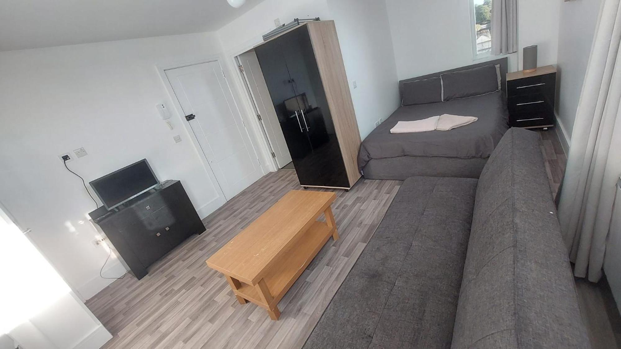 Spacious Studio Maidstone - Redecorated Oct 2023 Exteriér fotografie